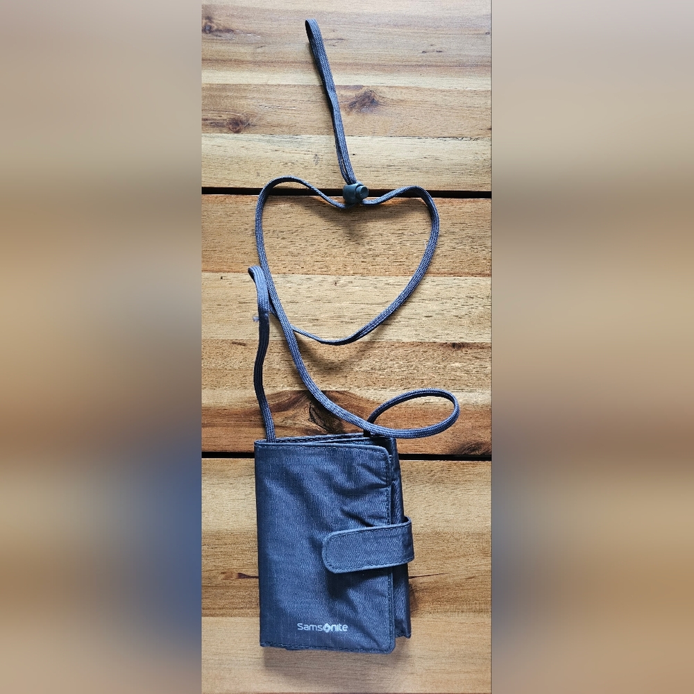Samsonite Travel Neck Wallet